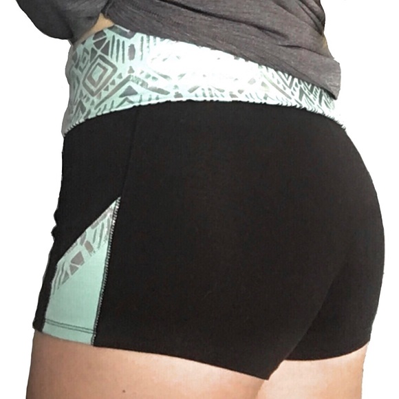 PINK Yoga shorts—black w/wide teal waistband, sz M - Picture 10 of 10